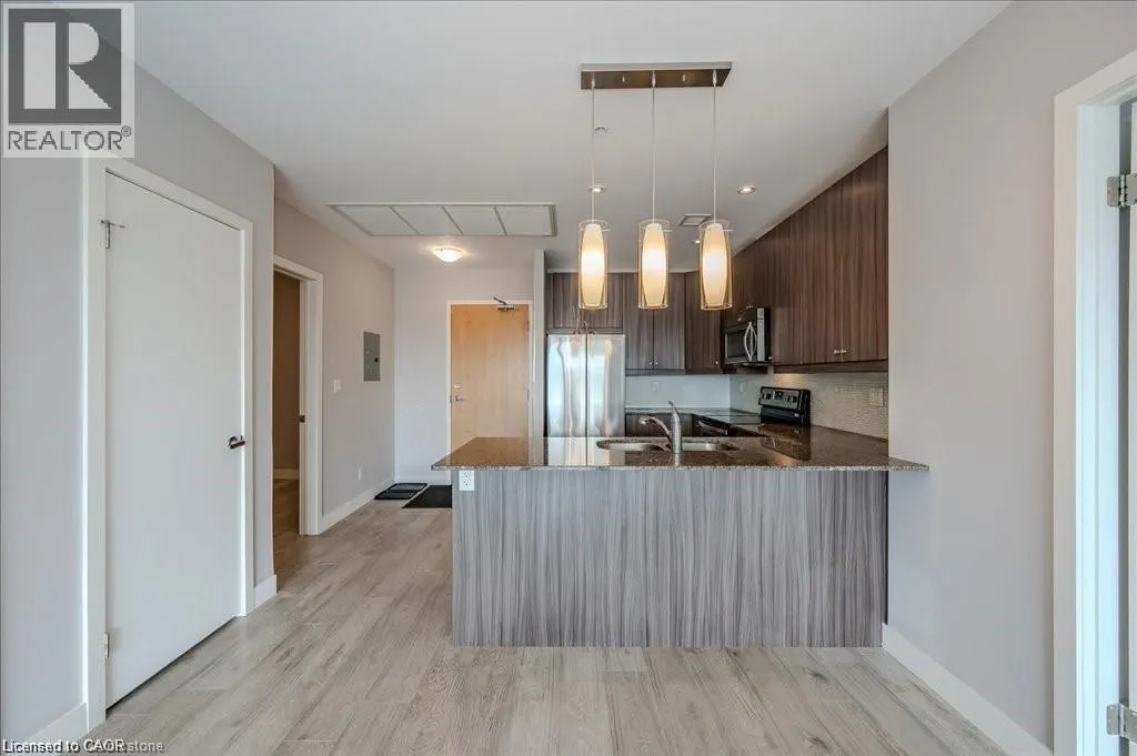 1 VICTORIA Street S Unit# 811, #811