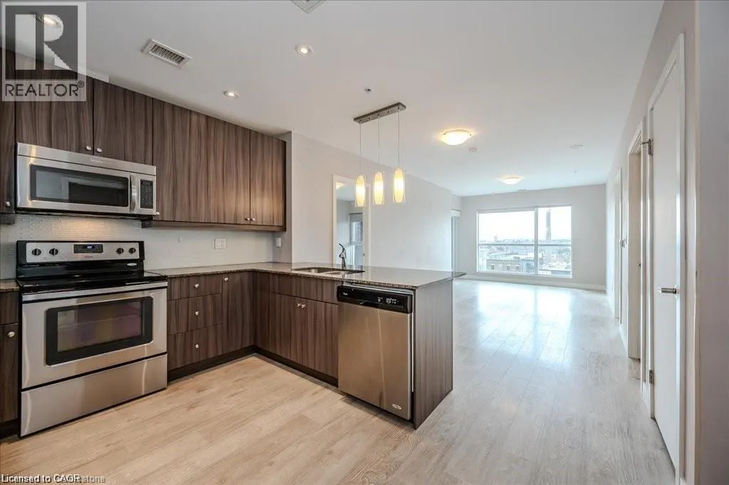 1 VICTORIA Street S Unit# 811, #811