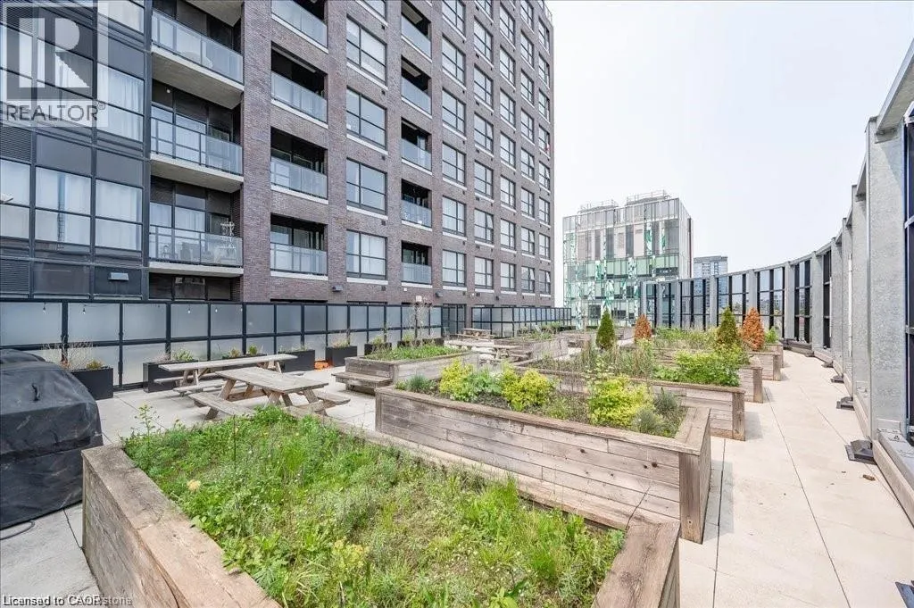 1 VICTORIA Street S Unit# 811, #811