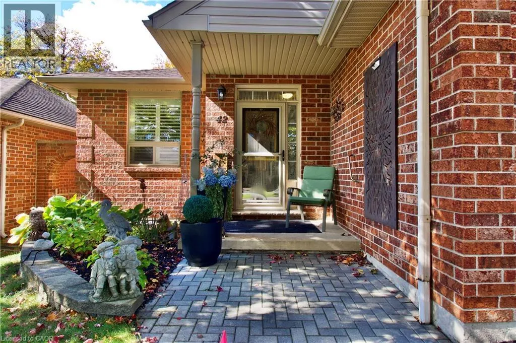 42 GREENTRAIL Drive