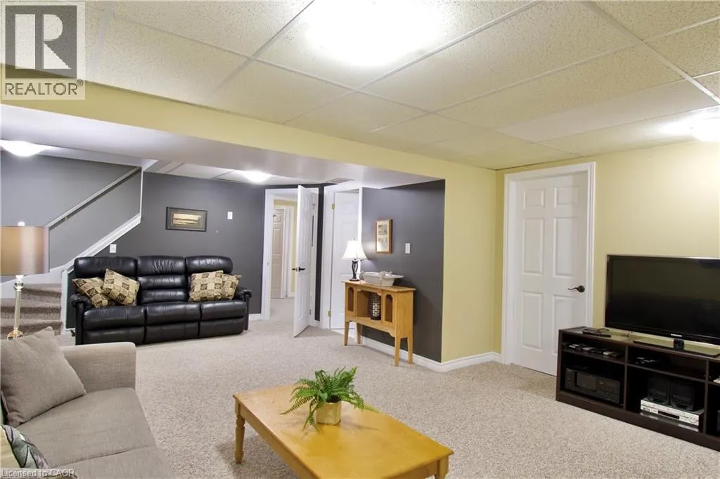 42 GREENTRAIL Drive