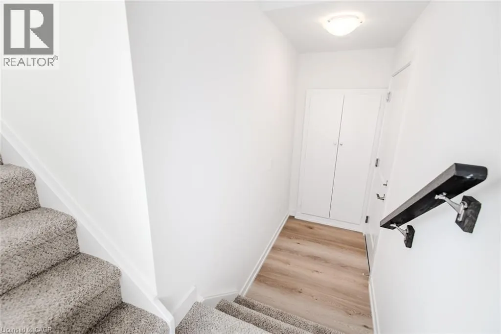 70 KENESKY Drive Unit# 33, #33