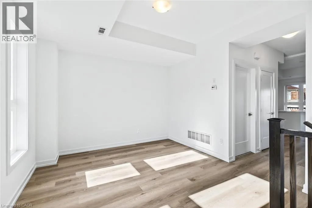 70 KENESKY Drive Unit# 33, #33