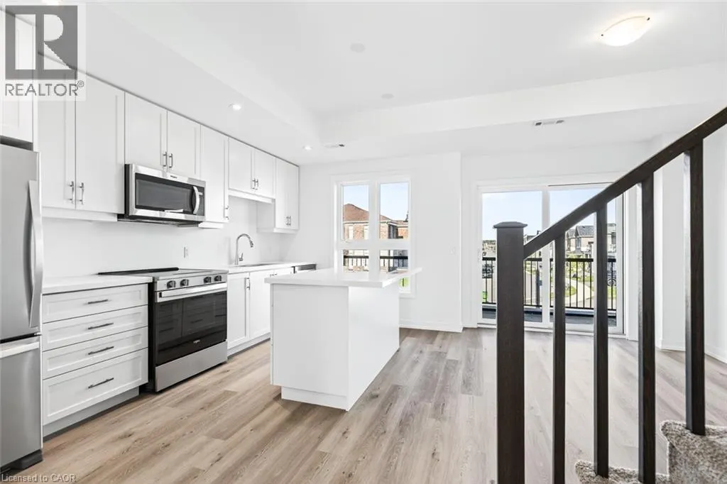 70 KENESKY Drive Unit# 33, #33