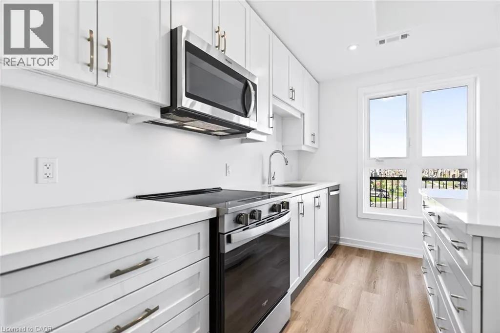 70 KENESKY Drive Unit# 33, #33