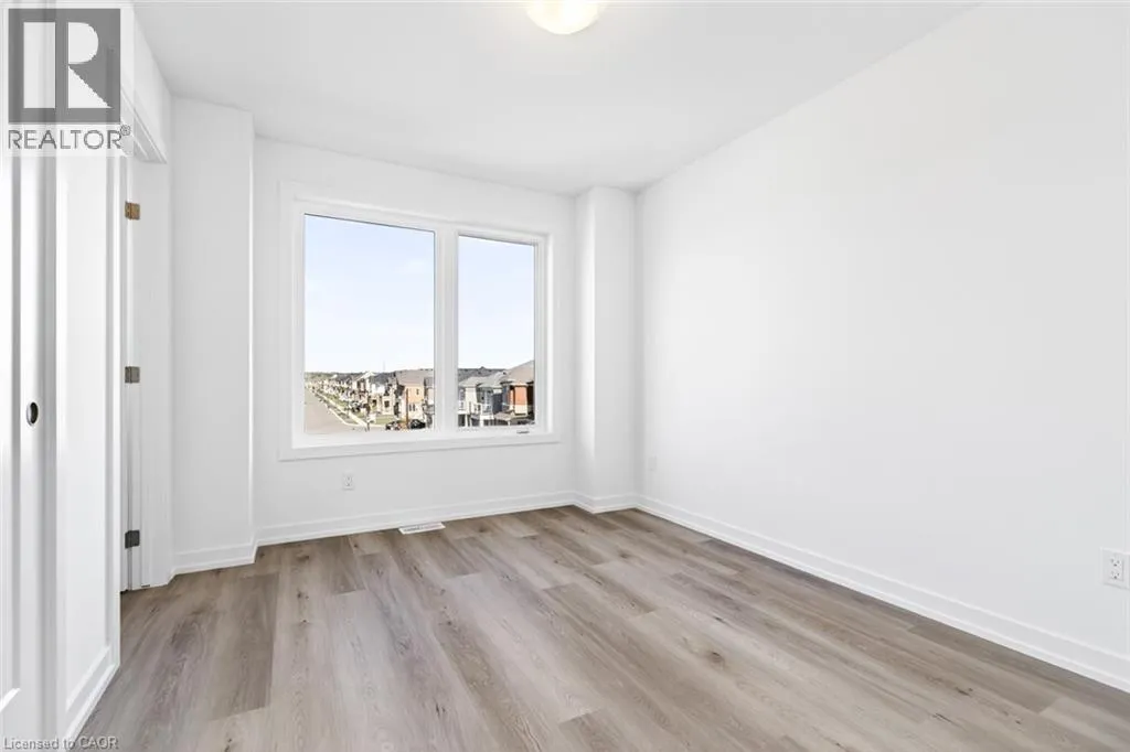 70 KENESKY Drive Unit# 33, #33