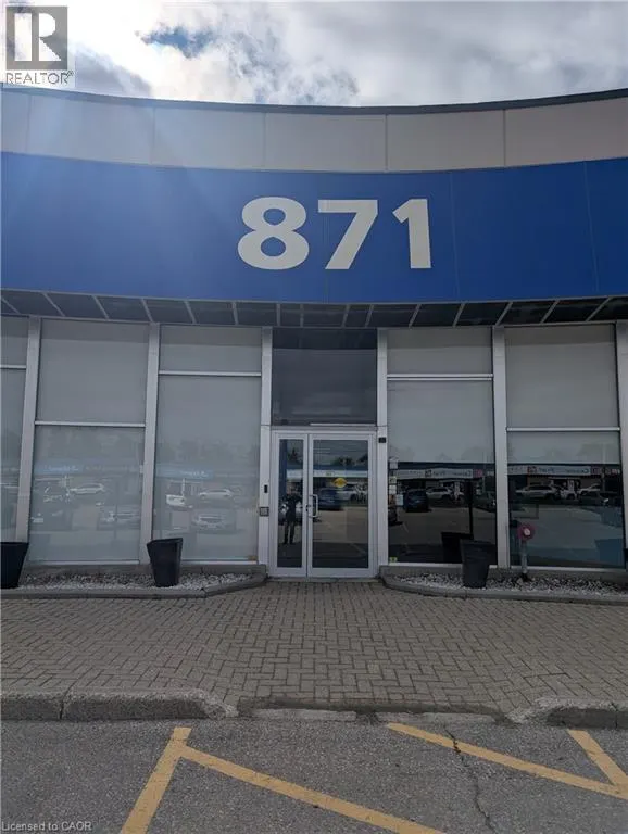 871 VICTORIA Street N Unit# 212, #212