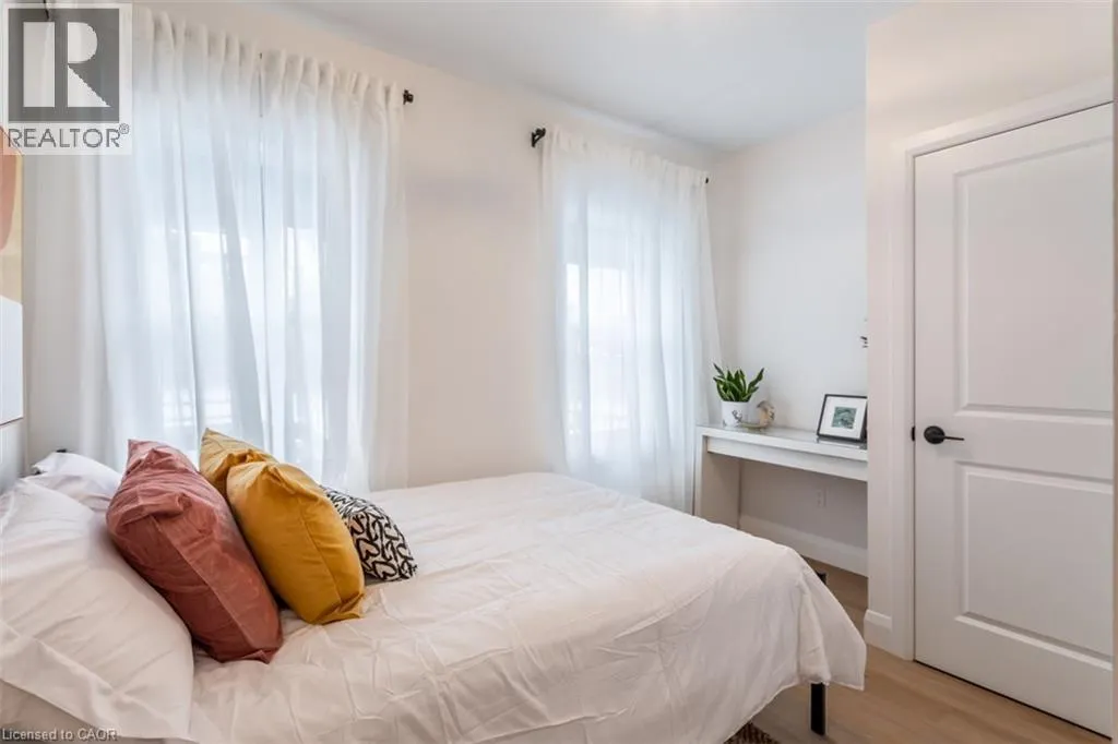 115 CATHARINE Street N Unit# 1, #1