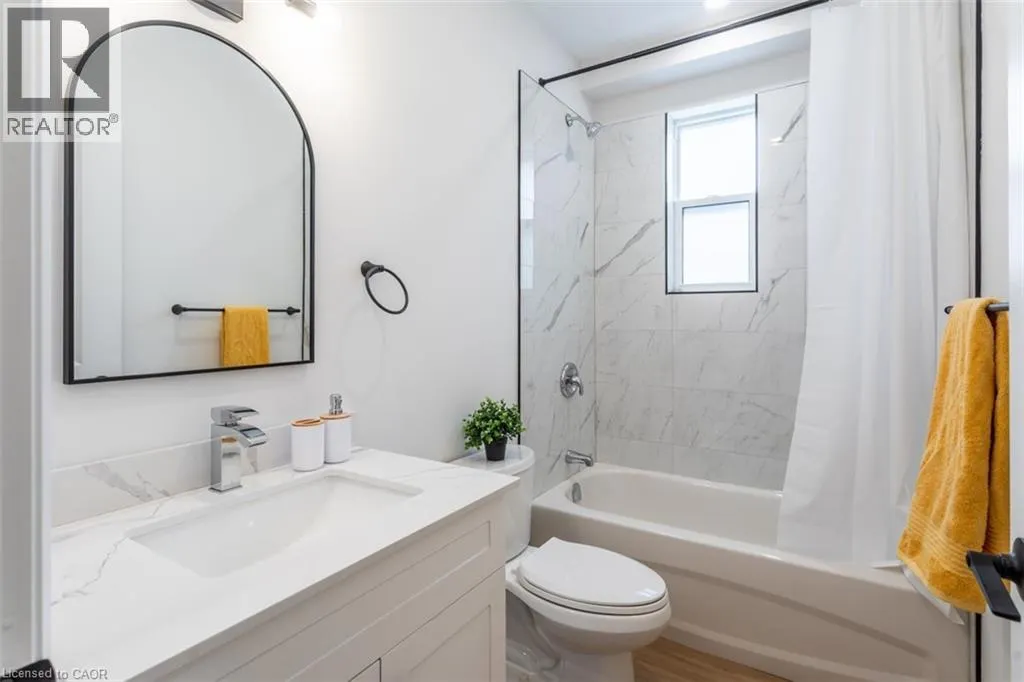 115 CATHARINE Street N Unit# 1, #1