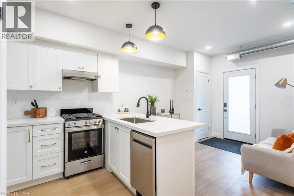 115 CATHARINE Street N Unit# 1, #1