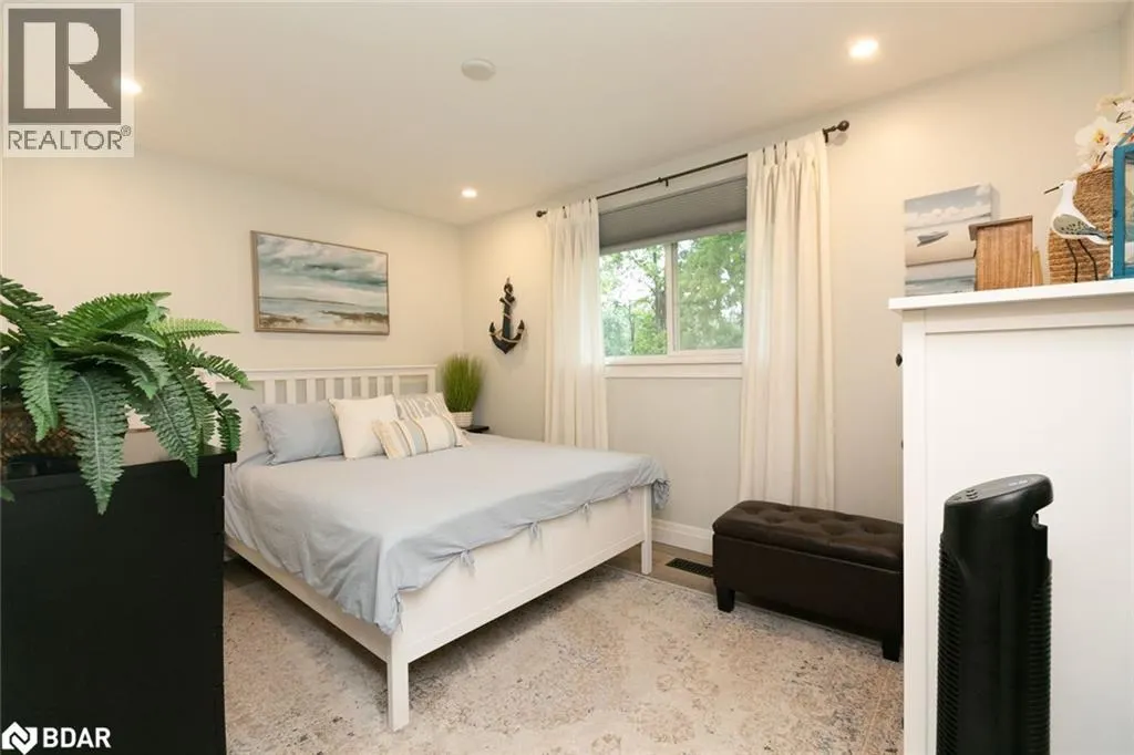 20 OTTAWAY Avenue Unit# Upper, #Upper
