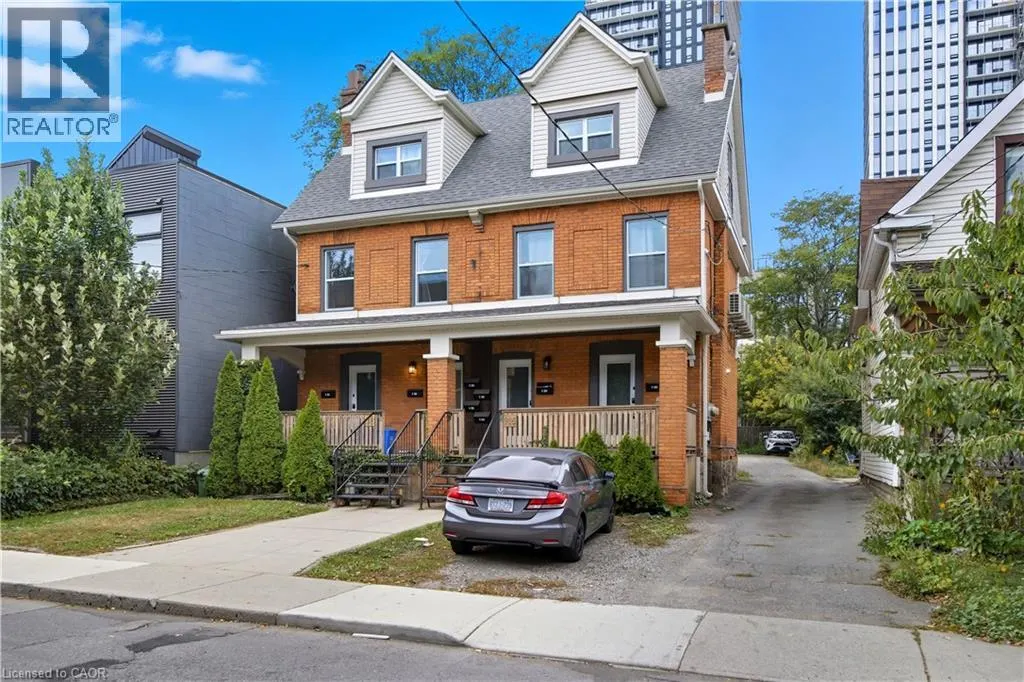 113 CATHARINE Street N Unit# 4, #4