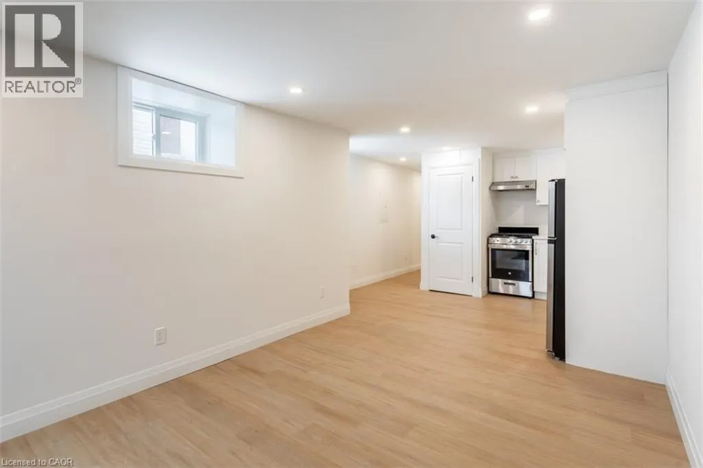 113 CATHARINE Street N Unit# 4, #4