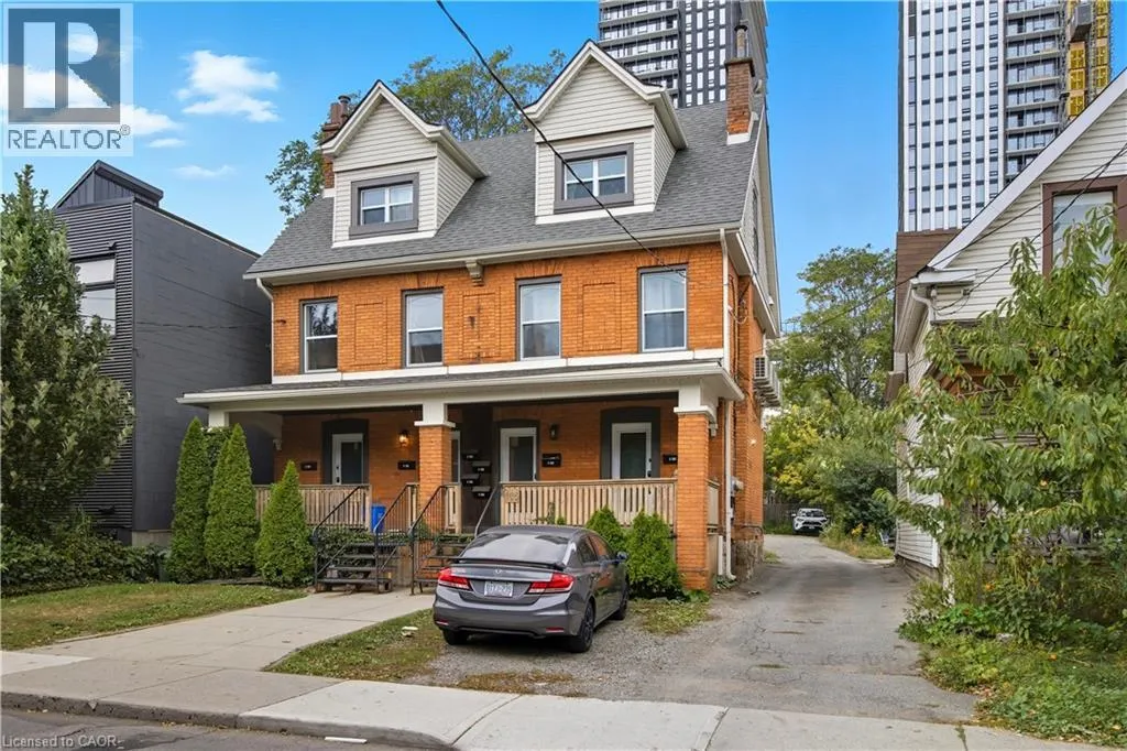113 CATHARINE Street N Unit# 4, #4