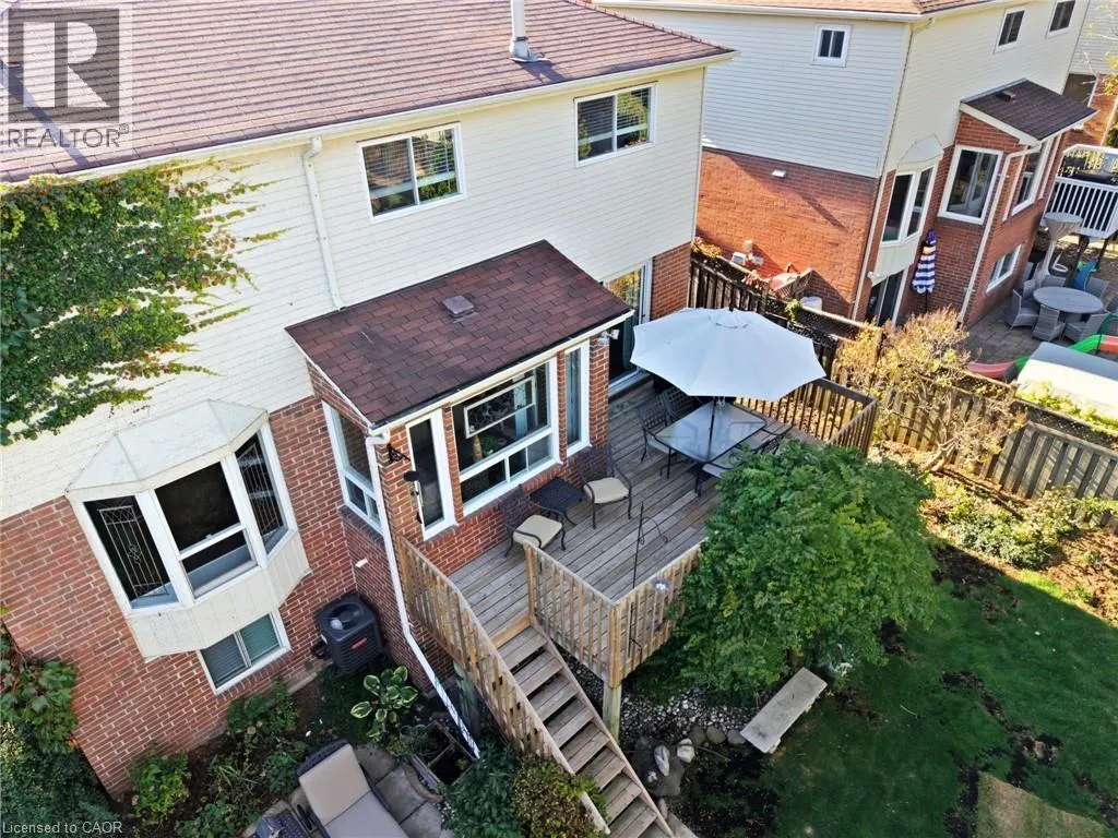 2163 WINDING Way
