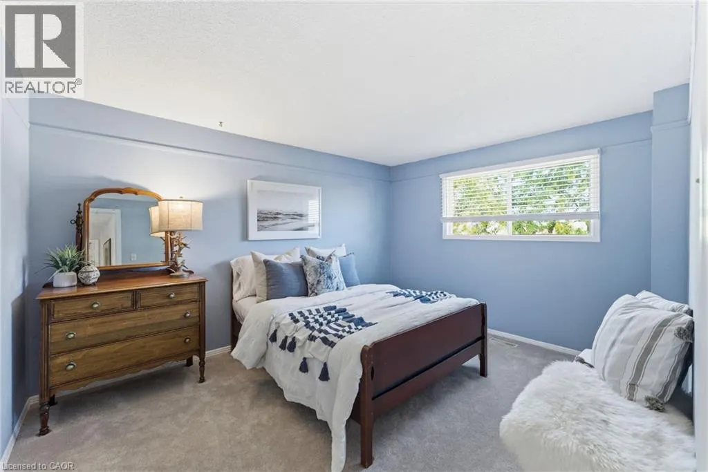 2163 WINDING Way