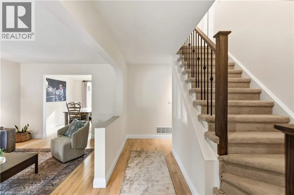 2 GIFFIN Road
