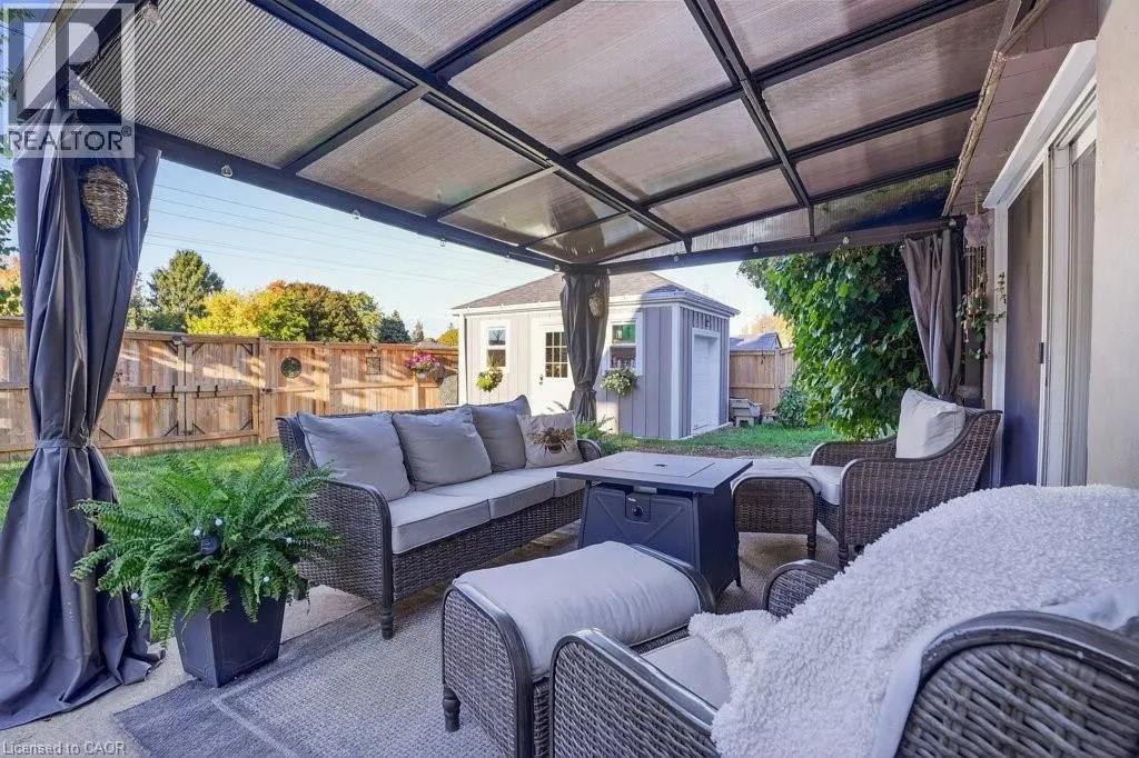 34 DUNSMERE Court