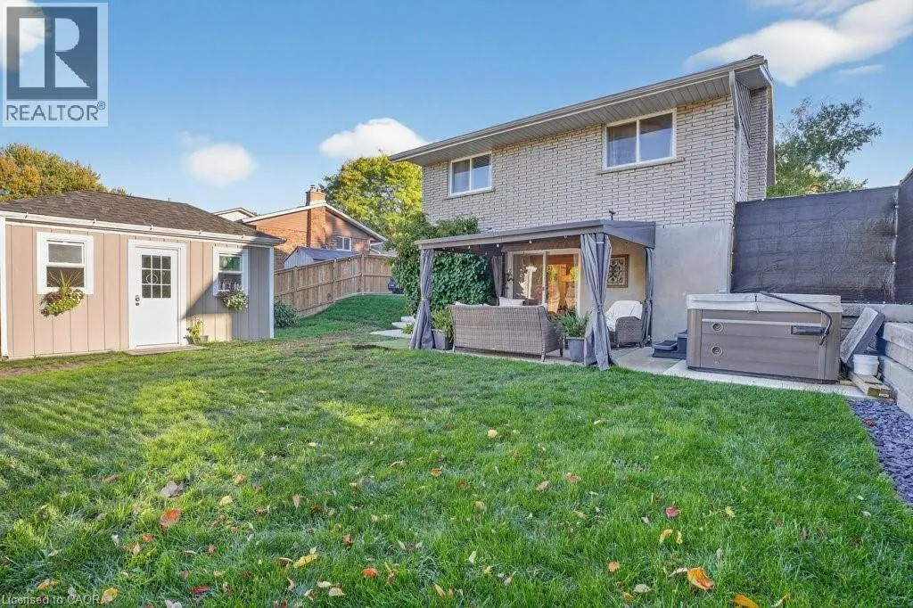34 DUNSMERE Court