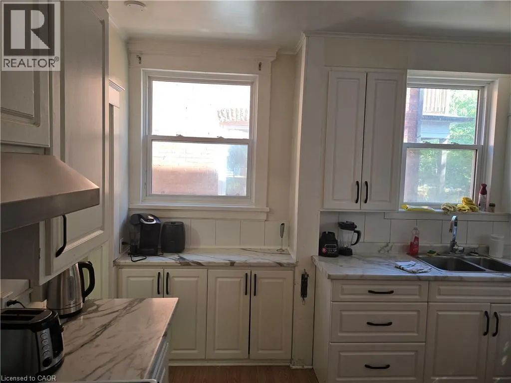 145 SHERIDAN Street