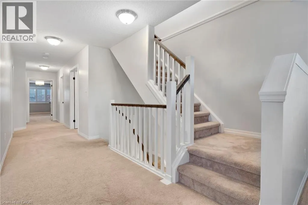 403 MOORLANDS Crescent