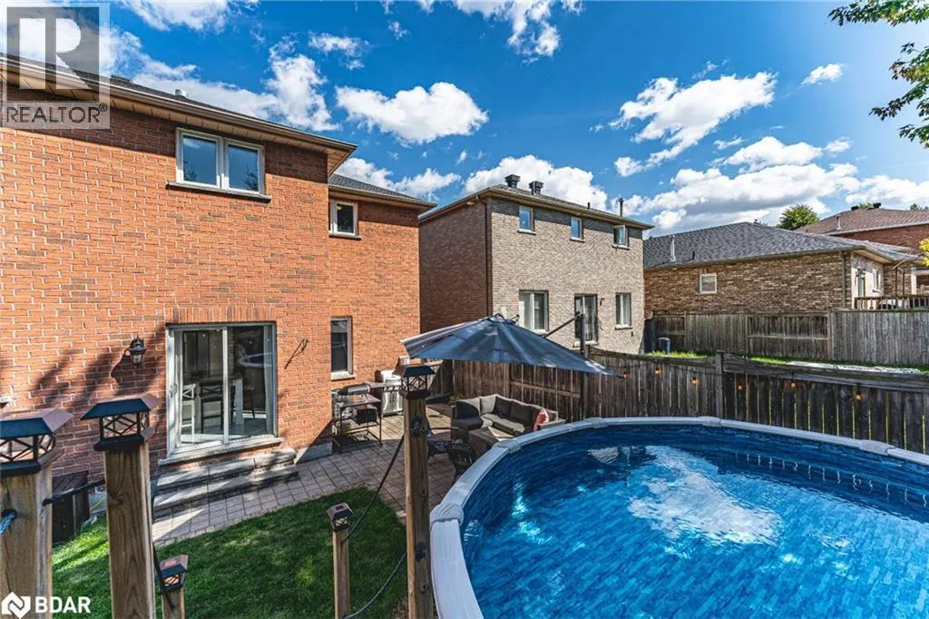 6 LAURELWOOD Lane
