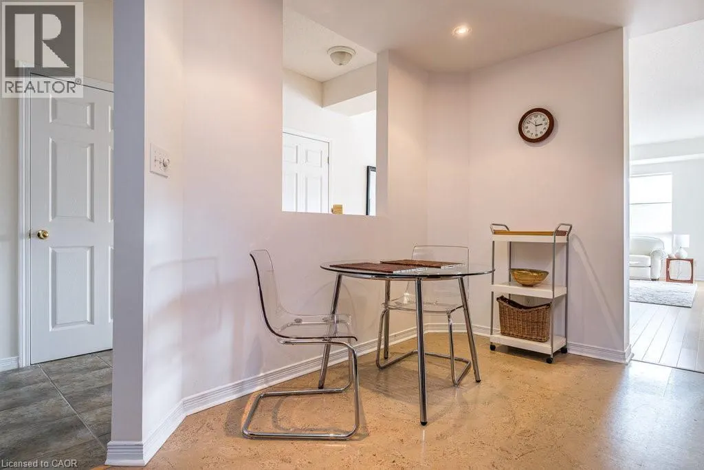 4000 CREEKSIDE Drive Unit# 401, #401