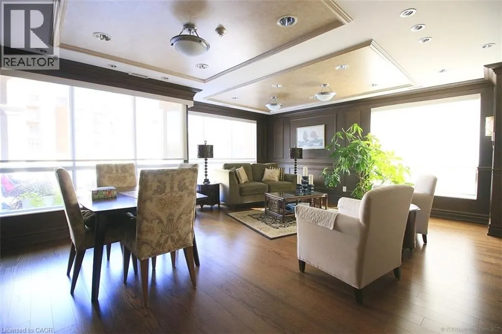 4000 CREEKSIDE Drive Unit# 401, #401