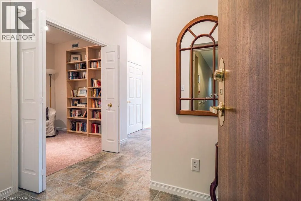 4000 CREEKSIDE Drive Unit# 401, #401