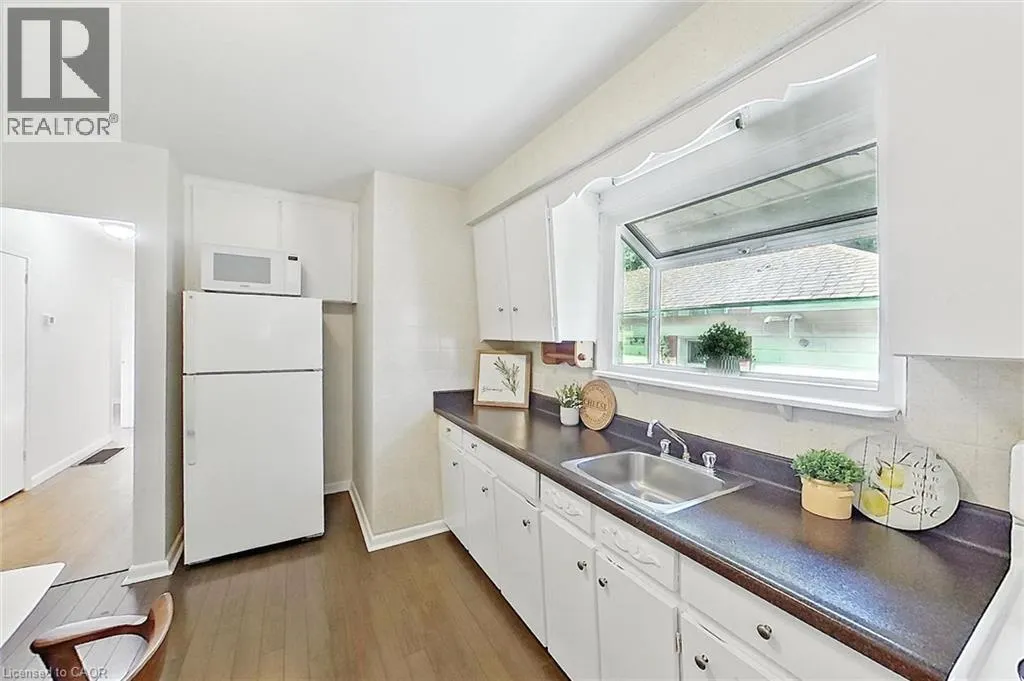 29 WEST 21ST Street