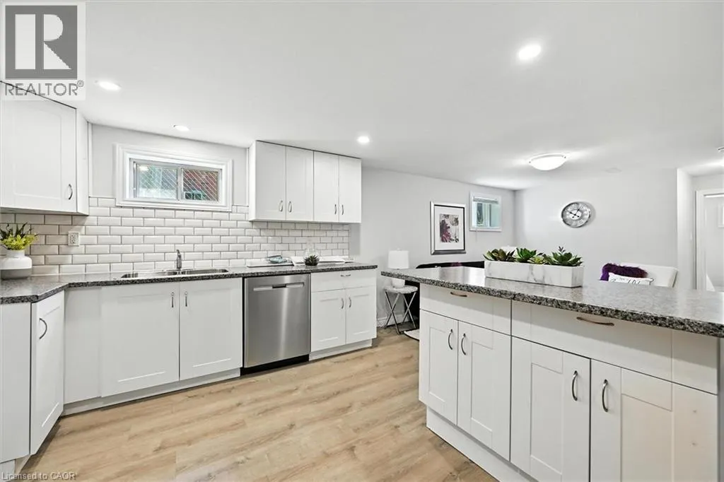 29 WEST 21ST Street