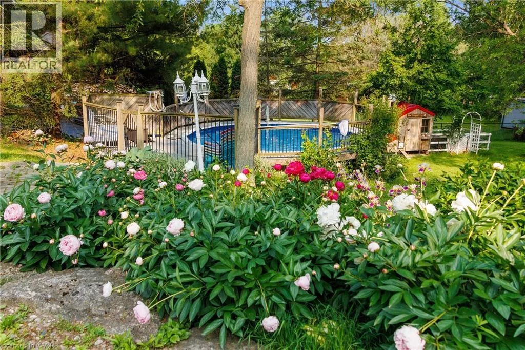 376 OLD GUELPH Road