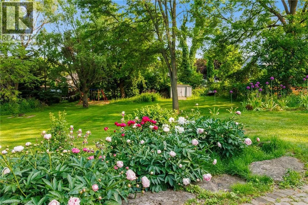 376 OLD GUELPH Road
