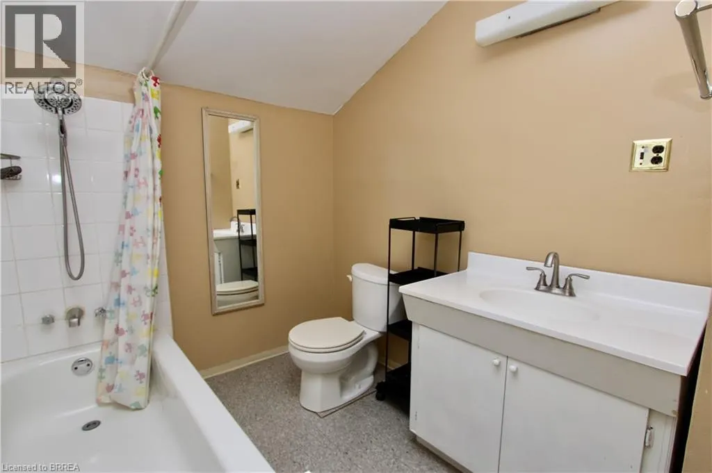 179 MARKET Street Unit# Upper, #Upper
