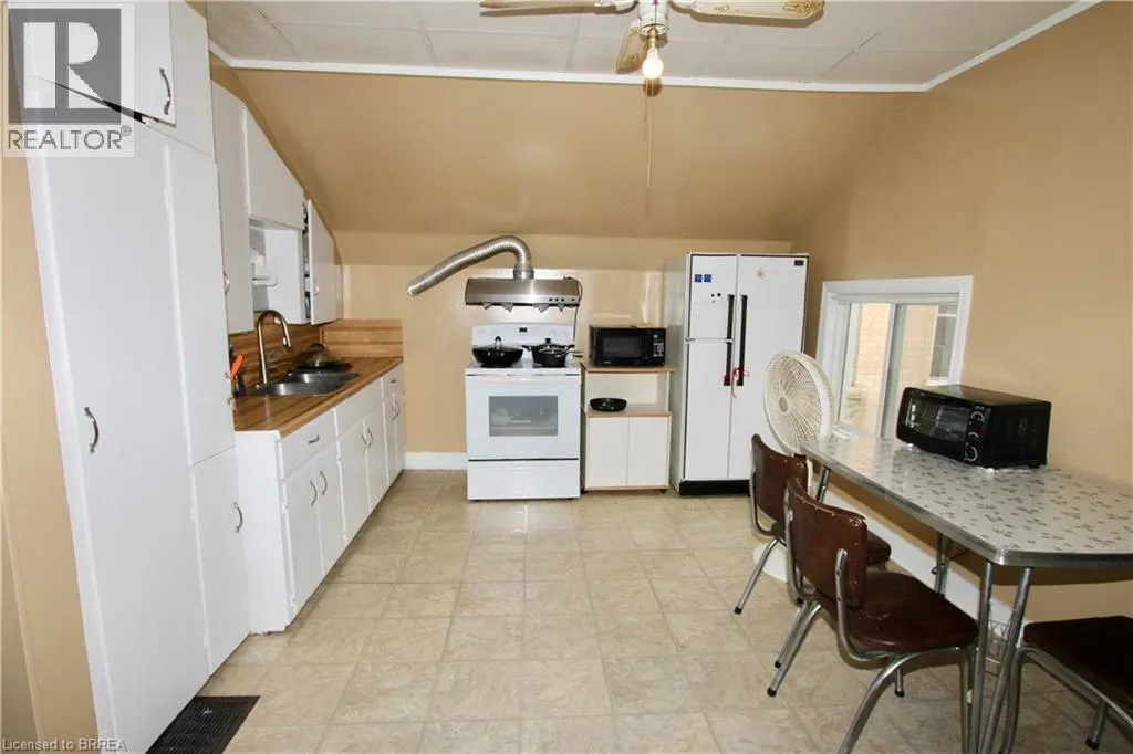 179 MARKET Street Unit# Upper, #Upper