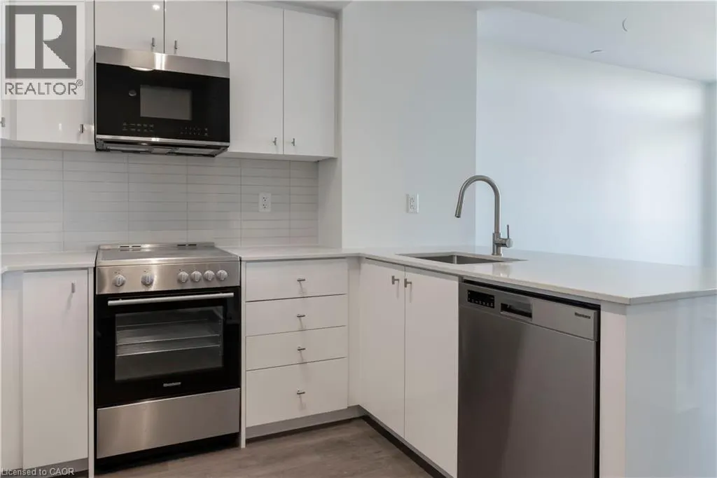 25 WELLINGTON Street S Unit# 1511, #1511