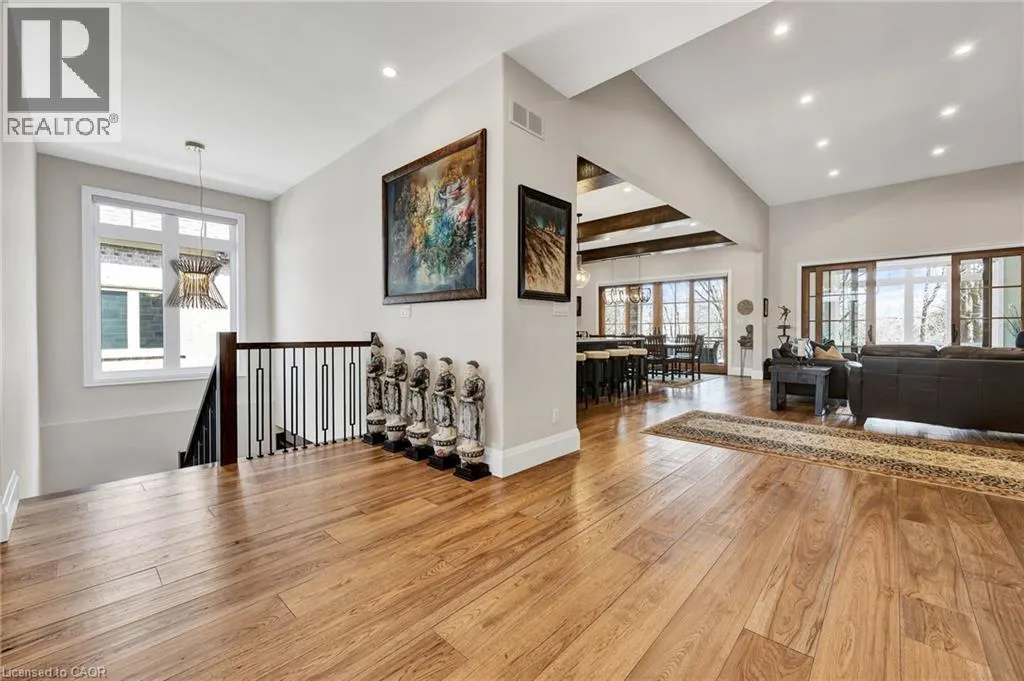 44 PIONEER RIDGE Drive