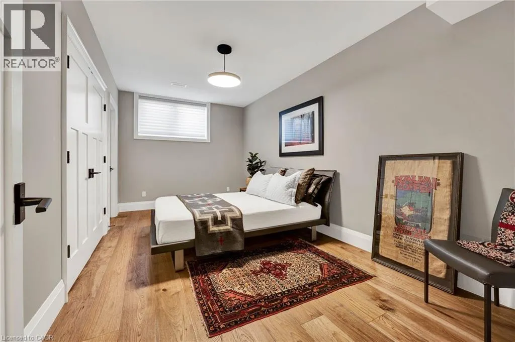 44 PIONEER RIDGE Drive