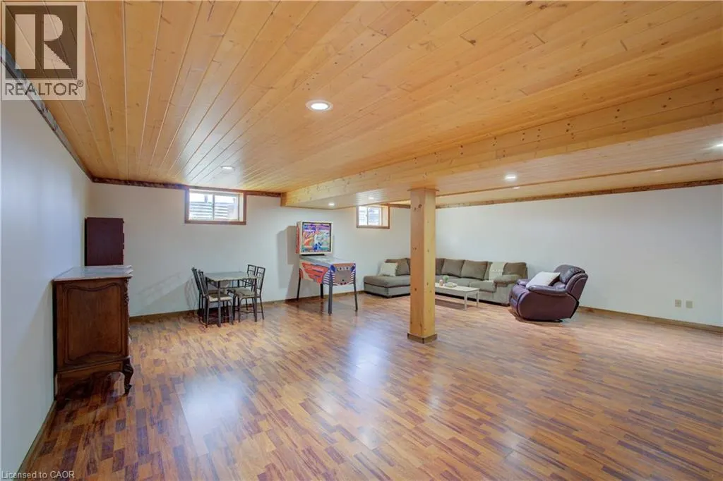 802080 GREY ROAD 40