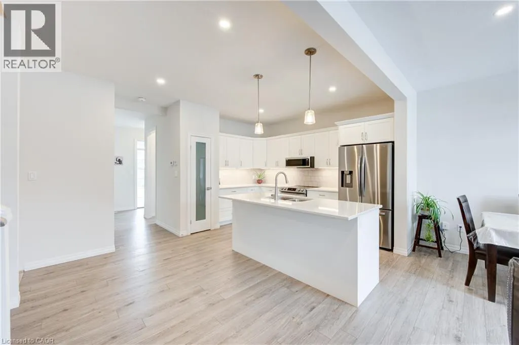 4 BRAUN AVENUE Avenue