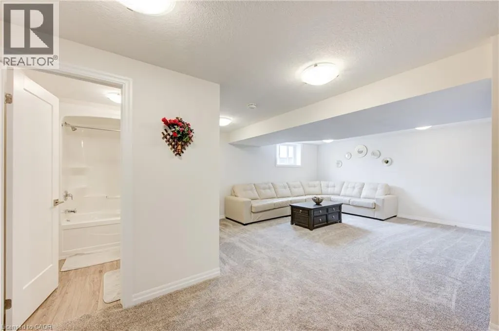 4 BRAUN AVENUE Avenue