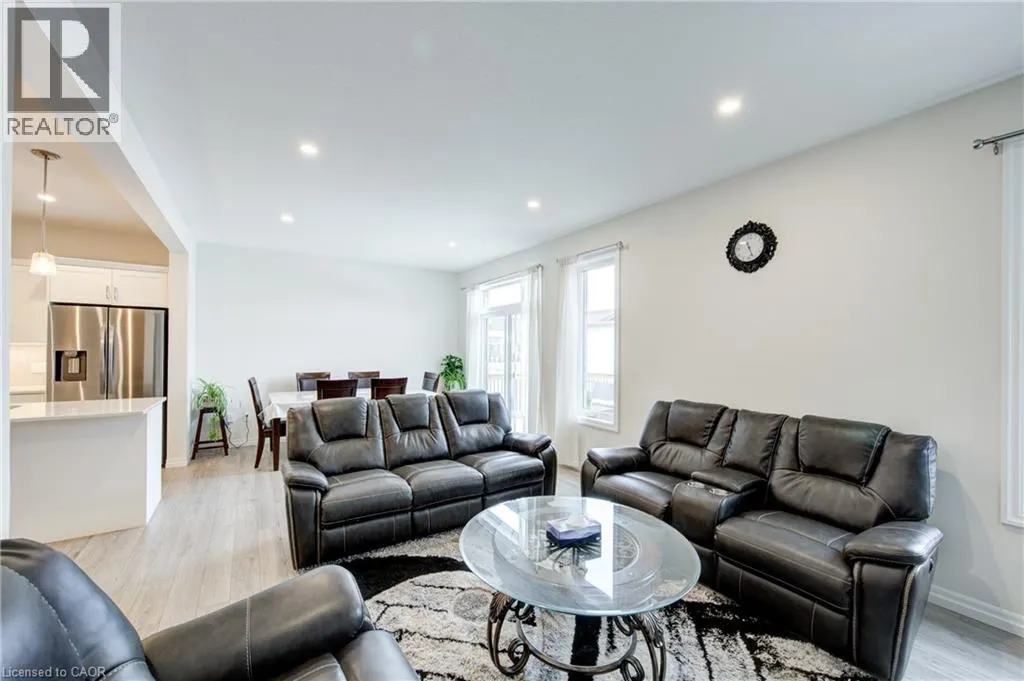 4 BRAUN AVENUE Avenue