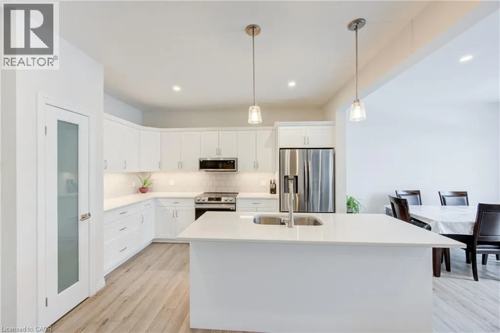 4 BRAUN AVENUE Avenue