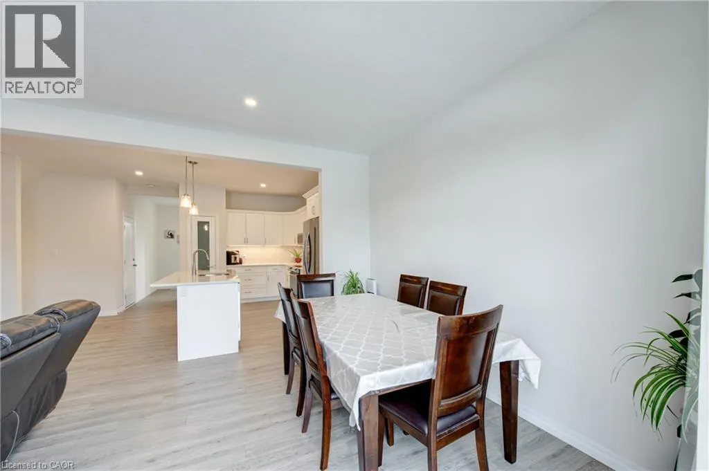 4 BRAUN AVENUE Avenue