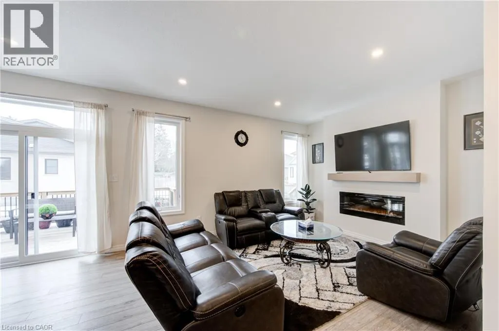 4 BRAUN AVENUE Avenue