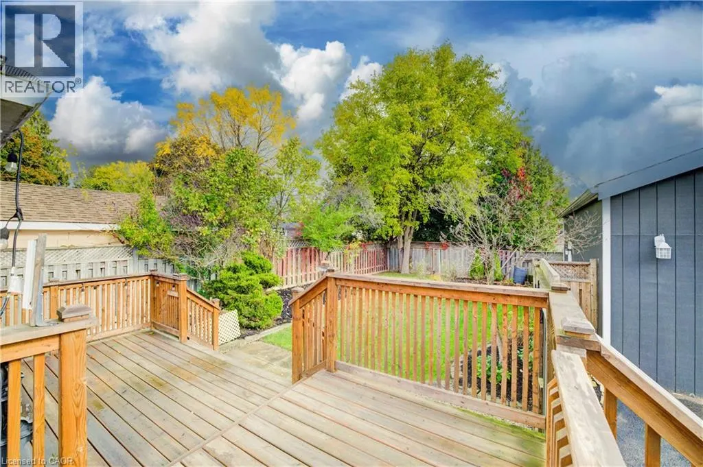 27 DUDHOPE Avenue
