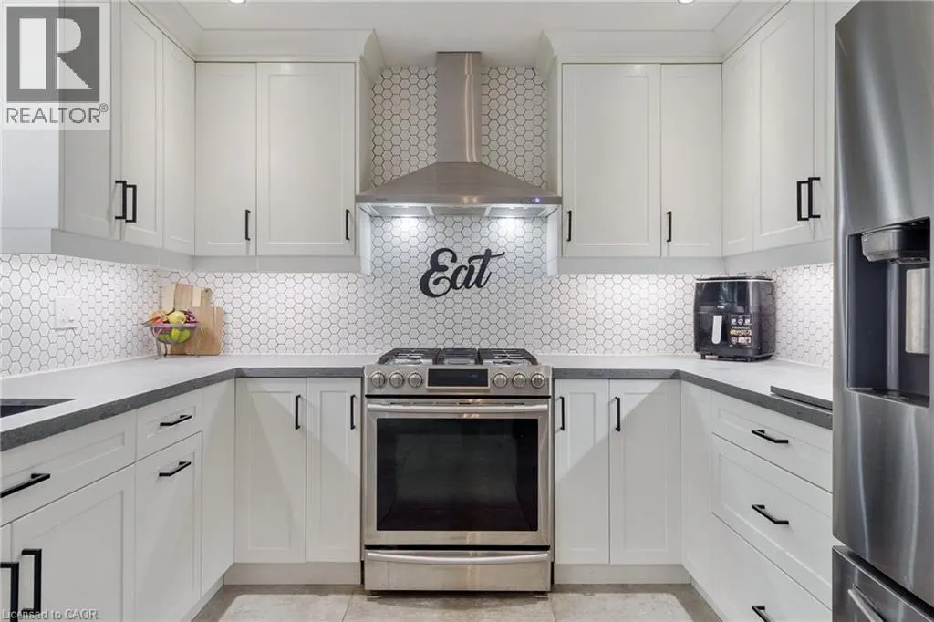 3214 TANIA Crescent