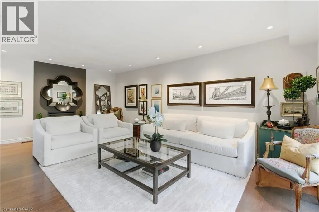 2387 CAVENDISH Drive
