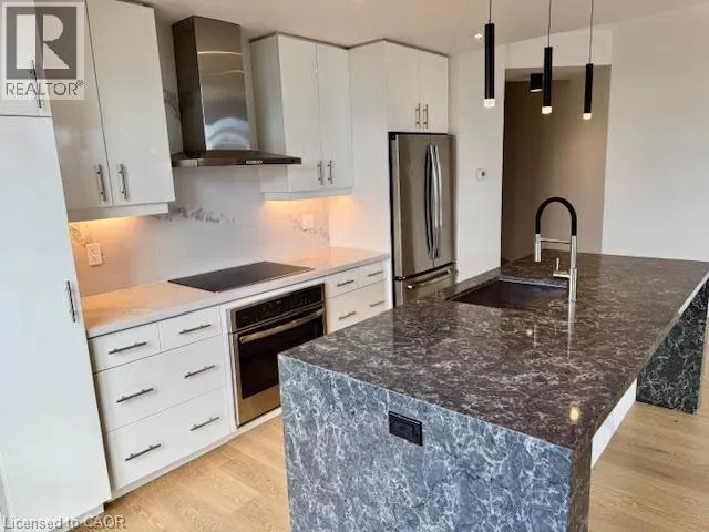 2025 MARIA Street Unit# 807, #807