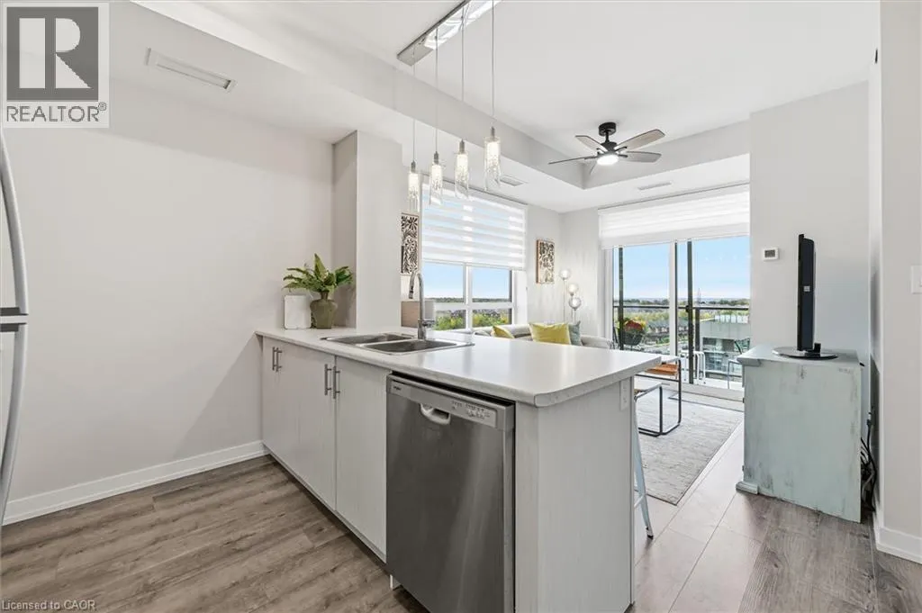 470 DUNDAS Street E Unit# 613, #613